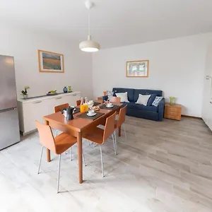 Pratone Apartment Garda (Verona)