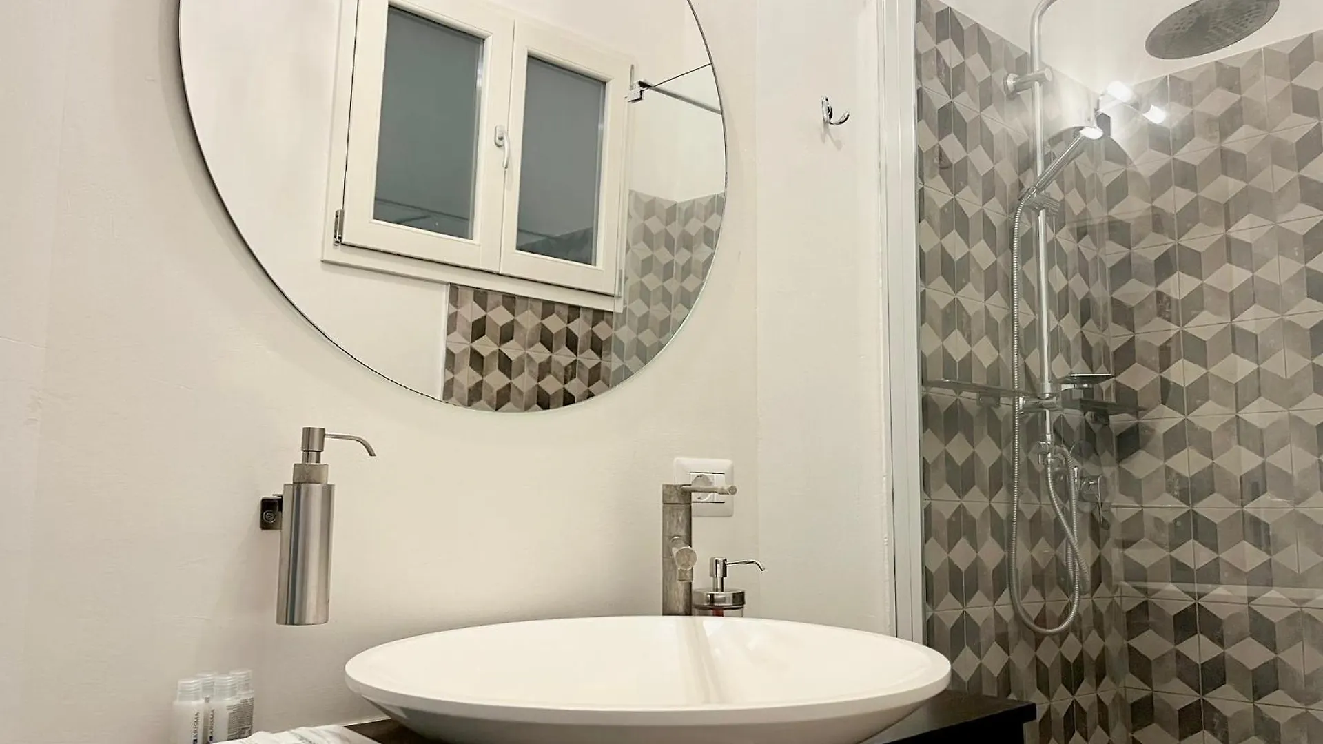 Memodena Apartments Italien